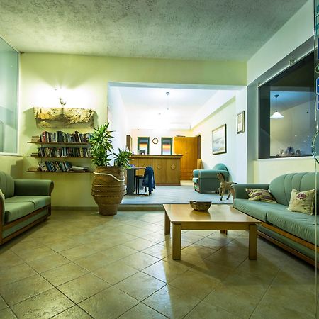 Mediterranean Hotel & Apartments Kissamos Exterior photo