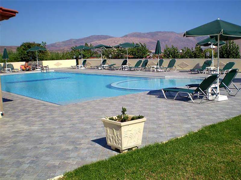 Mediterranean Hotel & Apartments Kissamos Exterior photo
