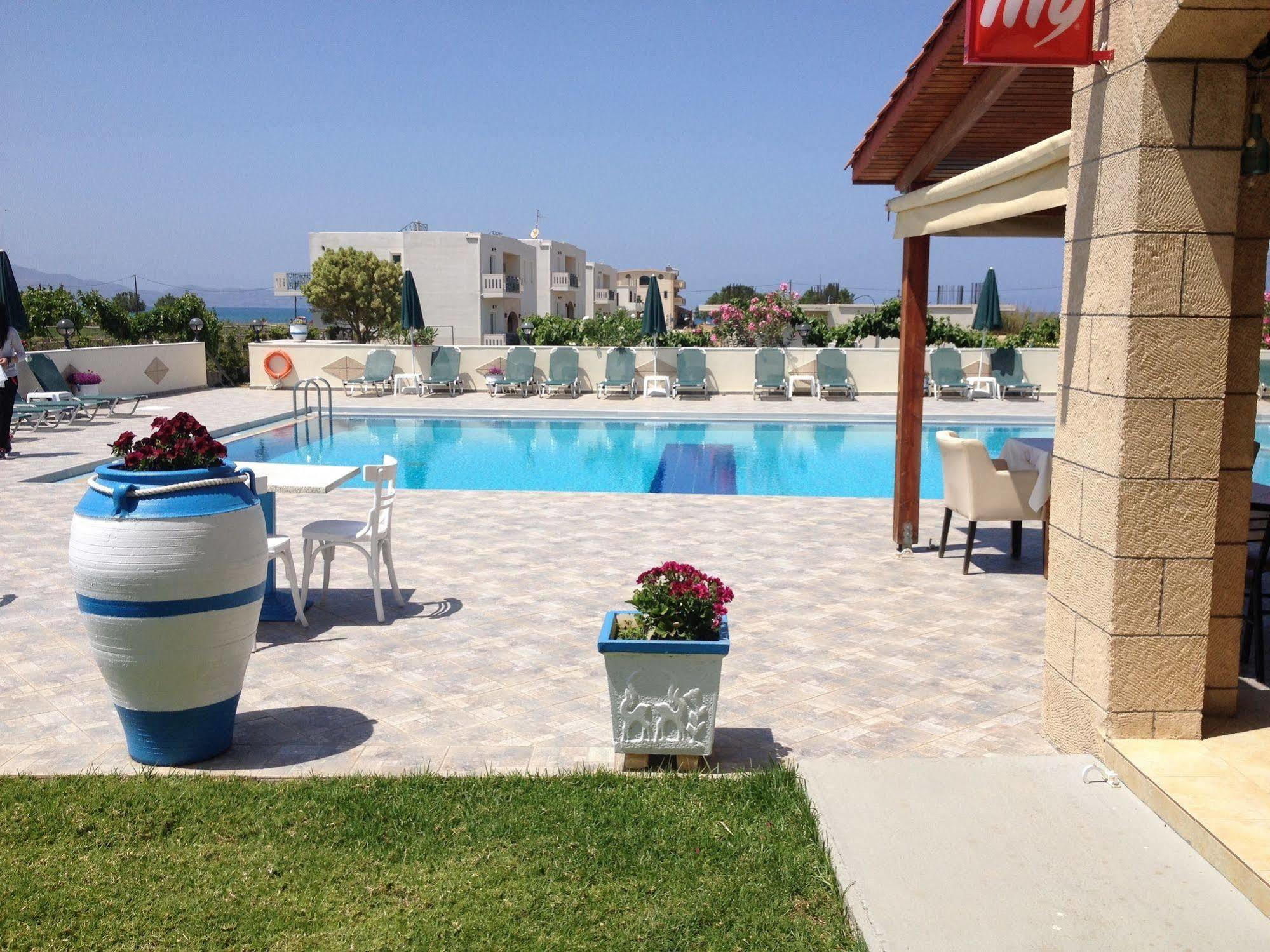 Mediterranean Hotel & Apartments Kissamos Exterior photo